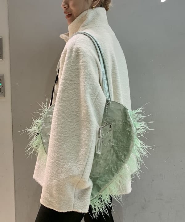 れいなさんの「BEAMS WOMEN｜シャギー トグルボタン ハーフ コート」を使ったコーディネート