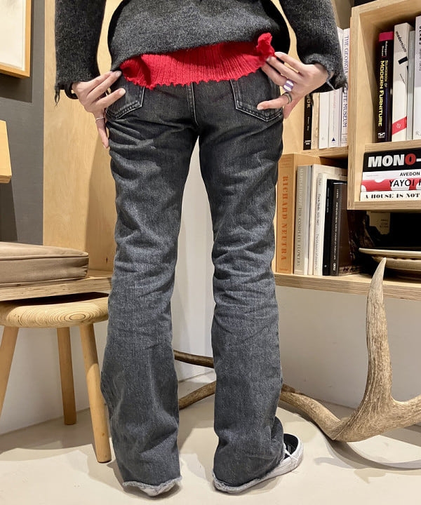 小原 もこさんの「BEAMS WOMEN｜BEAMS BOY / 樹脂 パール ロング ネックレス」を使ったコーディネート