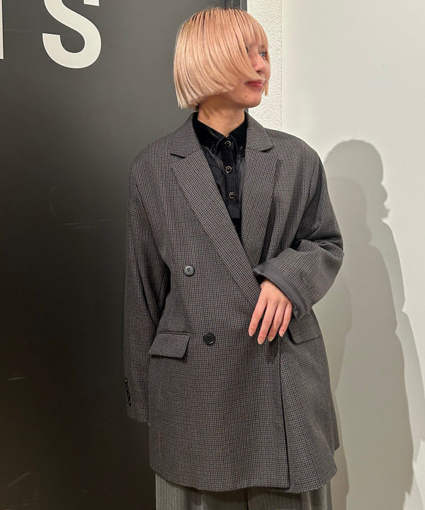 佐藤 亜美さんの「BEAMS WOMEN｜チェック オーバー ジャケット」を使ったコーディネート