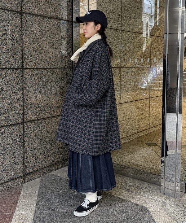 ばるたんさんの「BEAMS WOMEN｜ガンクラブ チェック コート」を使ったコーディネート