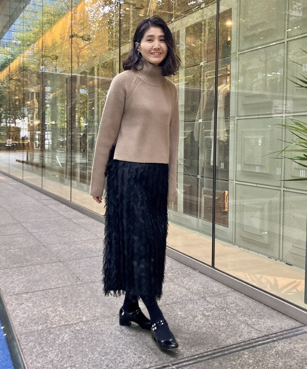 松元 晴佳さんの「BEAMS WOMEN｜サイドジップ リブ プルオーバー ニット .M」を使ったコーディネート