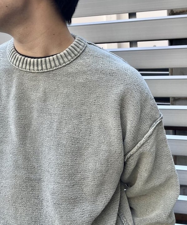 槙山 賢斗さんの「BEAMS WOMEN｜7ゲージ フェード クルーネック ニット」を使ったコーディネート