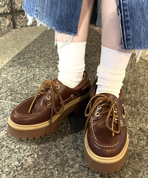 まゆちゃんさんの「BEAMS WOMEN｜ループ シャギー ジップ ブルゾン」を使ったコーディネート