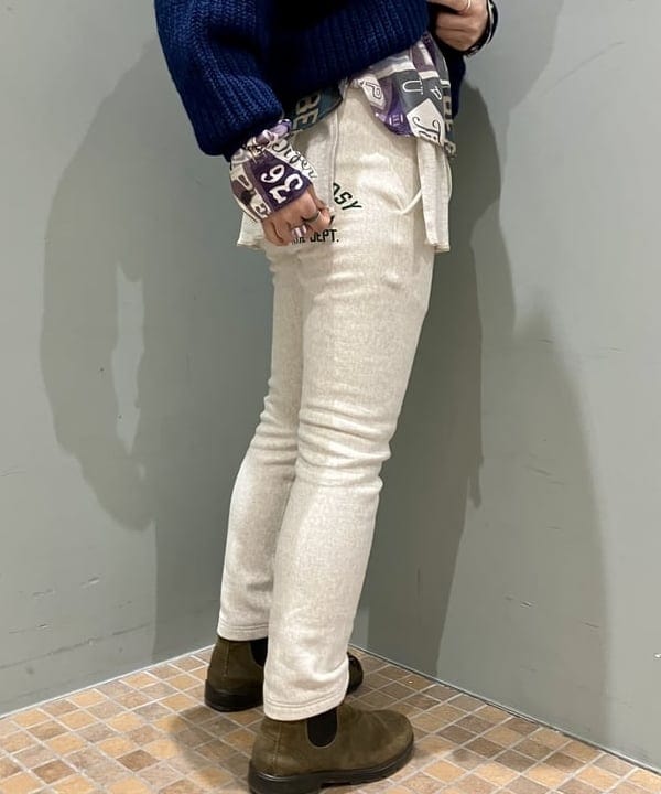 小原 もこさんの「BEAMS WOMEN｜リバーシブル ダウン ジャケット」を使ったコーディネート