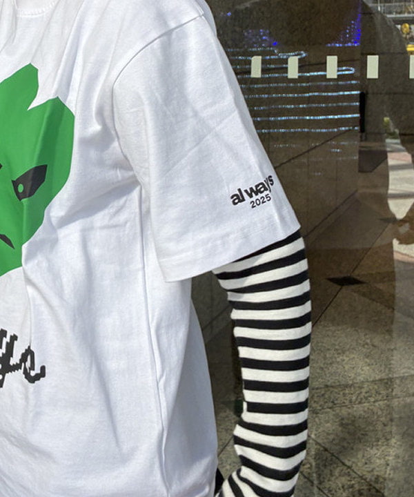 amiriさんの「BEAMS WOMEN｜ワイドストレート ウィンドストップ スウェットパンツ」を使ったコーディネート