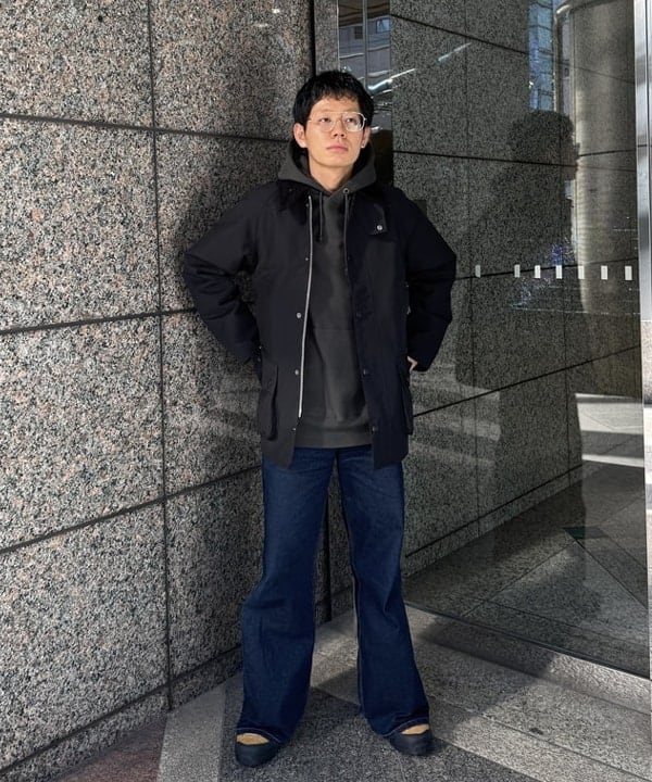 配島 孝明さんの「BEAMS WOMEN｜【別注】Barbour / BEDALE 2Layer Classic Fit」を使ったコーディネート