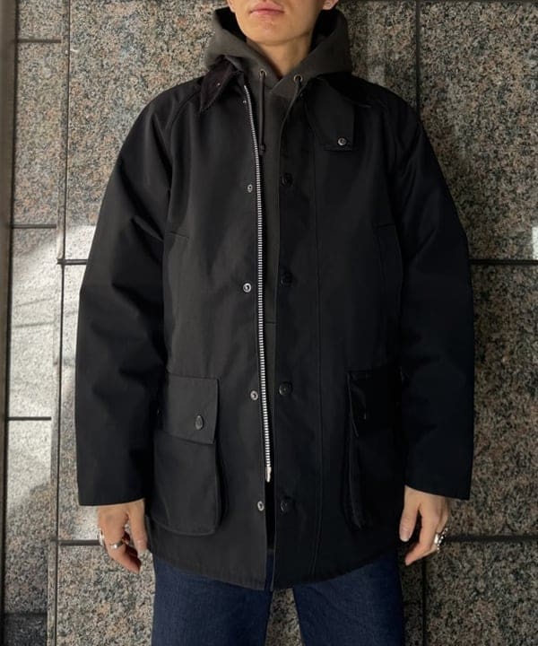 配島 孝明さんの「BEAMS WOMEN｜【別注】Barbour / BEDALE 2Layer Classic Fit」を使ったコーディネート