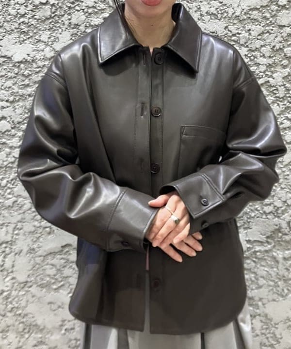 OSUMIさんの「BEAMS WOMEN｜フェイクレザー シャツジャケット」を使ったコーディネート