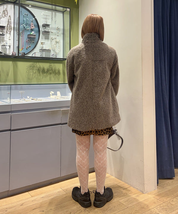 ナカノ アイさんの「BEAMS WOMEN｜シャギースタンド カラー ハーフ コート」を使ったコーディネート