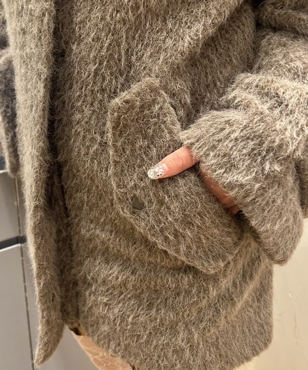 ナカノ アイさんの「BEAMS WOMEN｜シャギースタンド カラー ハーフ コート」を使ったコーディネート