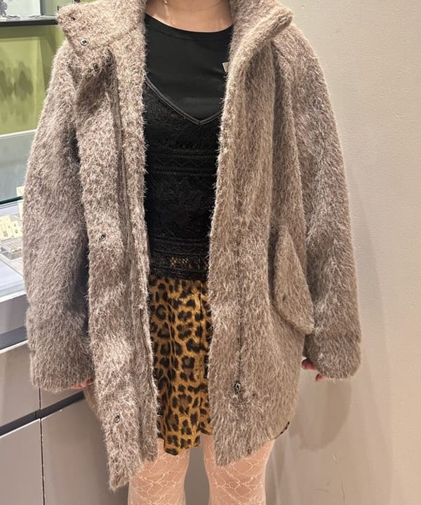 ナカノ アイさんの「BEAMS WOMEN｜シャギースタンド カラー ハーフ コート」を使ったコーディネート