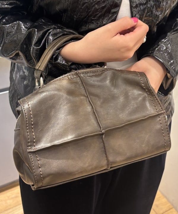 山本 里南さんの「BEAMS WOMEN｜フェード シーム バッグ」を使ったコーディネート