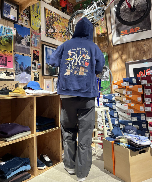 BAKU(東江 漠)さんの「BEAMS WOMEN｜【別注】テーラー東洋 / ZIPUP HOODIE」を使ったコーディネート
