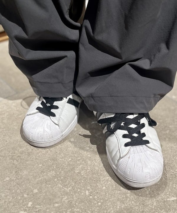 BAKU(東江 漠)さんの「BEAMS WOMEN｜【別注】テーラー東洋 / ZIPUP HOODIE」を使ったコーディネート