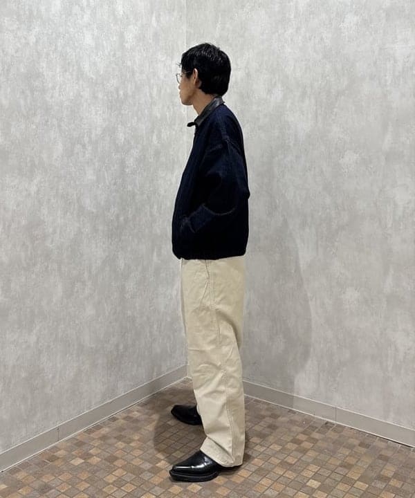 配島 孝明さんの「BEAMS WOMEN｜リラックスフィット ベーシック ツイル イージーパンツ」を使ったコーディネート