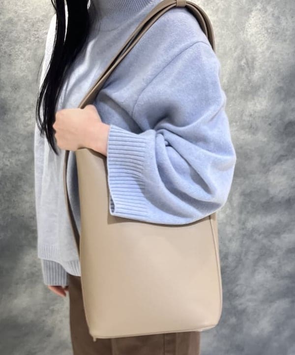 OSUMIさんの「BEAMS WOMEN｜ウール ナイロン ハイネック ニット」を使ったコーディネート