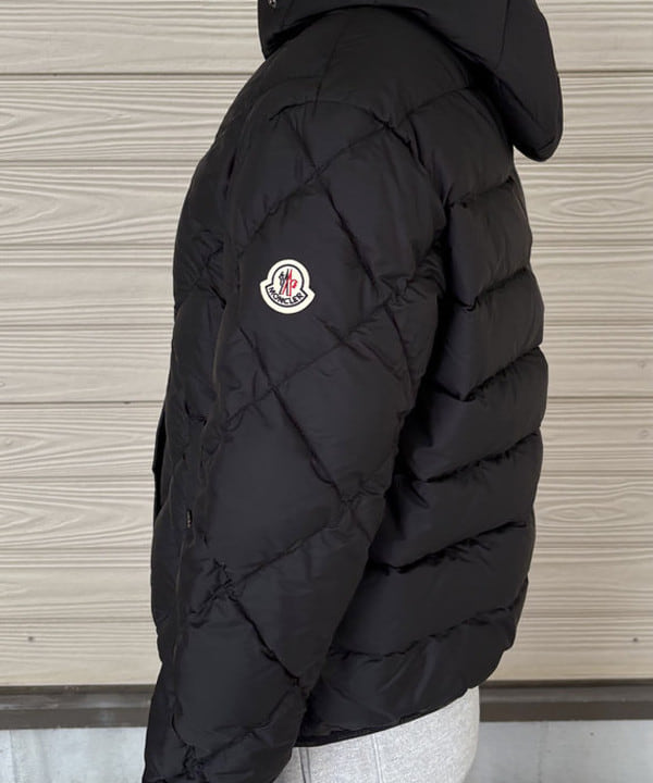 Kanaeさんの「BEAMS WOMEN｜AK+1 / 片畦 アシメトリーネック プルオーバー」を使ったコーディネート