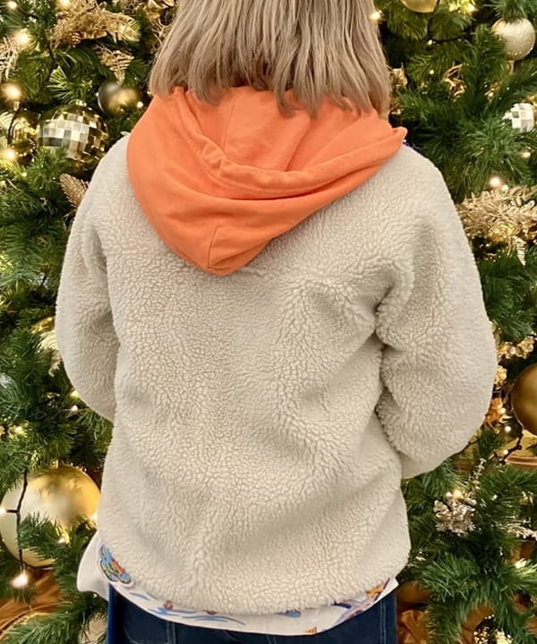 小原 もこさんの「BEAMS WOMEN｜フレア デニム パンツ」を使ったコーディネート