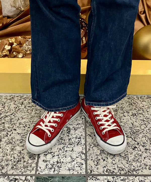 小原 もこさんの「BEAMS WOMEN｜フレア デニム パンツ」を使ったコーディネート