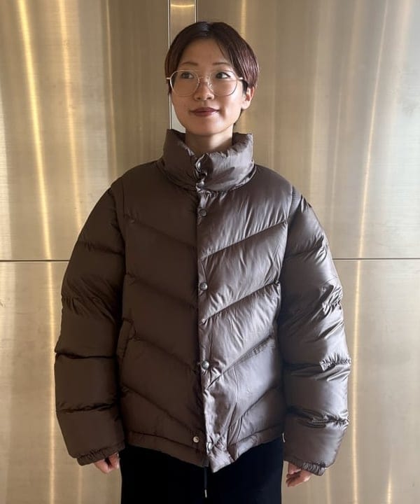 みりさんの「【別注】SIERRA DESIGNS / 2WAY ショート ダウン 25FW」を使ったコーディネート