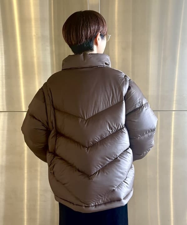 みりさんの「【別注】SIERRA DESIGNS / 2WAY ショート ダウン 25FW」を使ったコーディネート