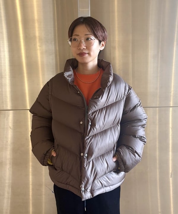 みりさんの「【別注】SIERRA DESIGNS / 2WAY ショート ダウン 25FW」を使ったコーディネート