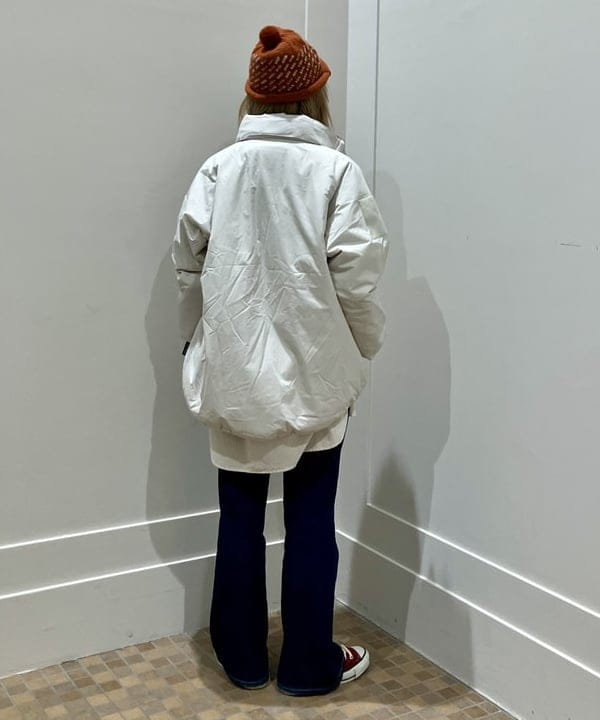 小原 もこさんの「BEAMS WOMEN｜ビッグ ボタンダウン シャツ」を使ったコーディネート