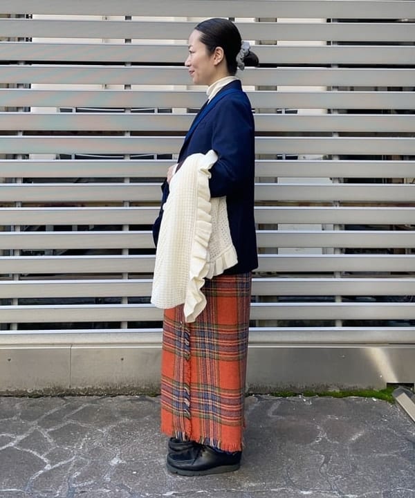 コウリキ　マミさんの「BEAMS WOMEN｜BEAMS BOY / ポリエステル ウール 3ボタン ブレザー」を使ったコーディネート