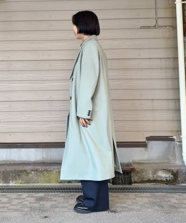 イナダさんの「BEAMS WOMEN｜ライトウール チェスターコート」を使ったコーディネート