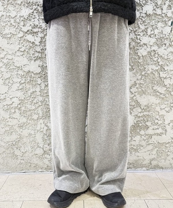 シロヤマさんの「BEAMS WOMEN｜ループ シャギー ジップ ブルゾン」を使ったコーディネート