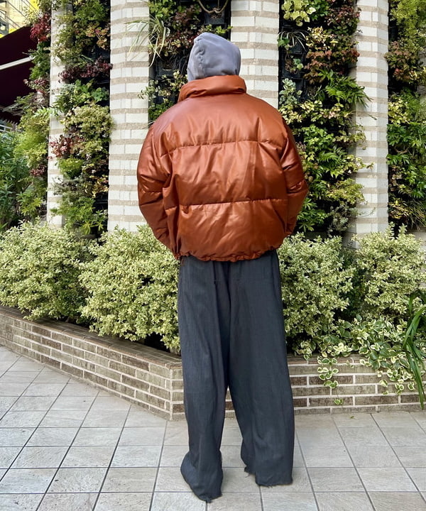 大野 拓海さんの「BEAMS WOMEN｜レザーライク ダウン ブルゾン」を使ったコーディネート