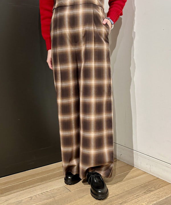 早川 萌子さんの「BEAMS WOMEN｜Gymphlex / ダウン ショート ジャケット」を使ったコーディネート