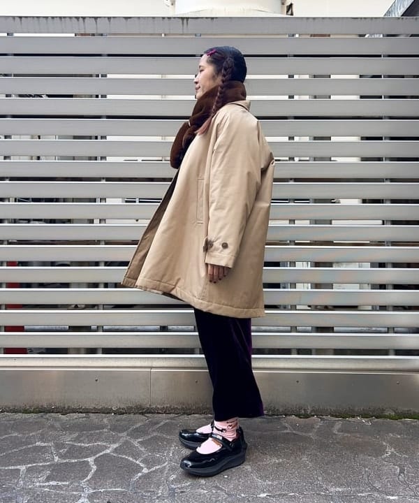 Kyooka Sayakaさんの「BEAMS WOMEN｜コットン ポリエステル シャンブレー ステンカラー コート」を使ったコーディネート
