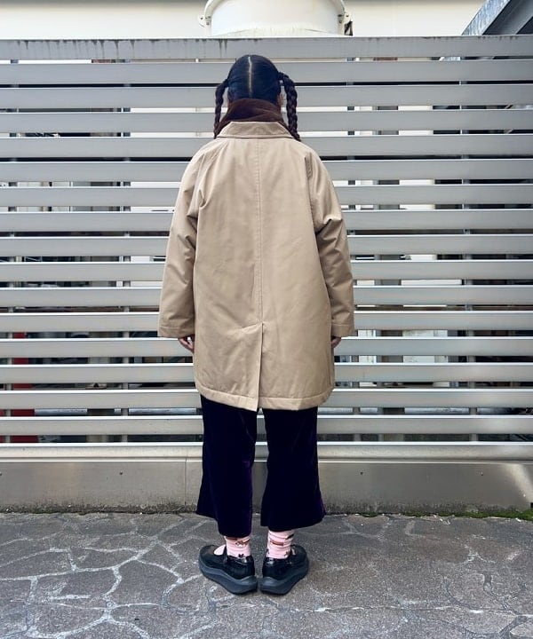 Kyooka Sayakaさんの「BEAMS WOMEN｜コットン ポリエステル シャンブレー ステンカラー コート」を使ったコーディネート