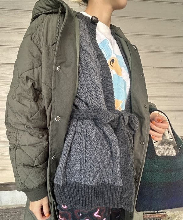 MATSUMOTO AMIさんの「BEAMS WOMEN｜ナイロン キルティング フード コート」を使ったコーディネート