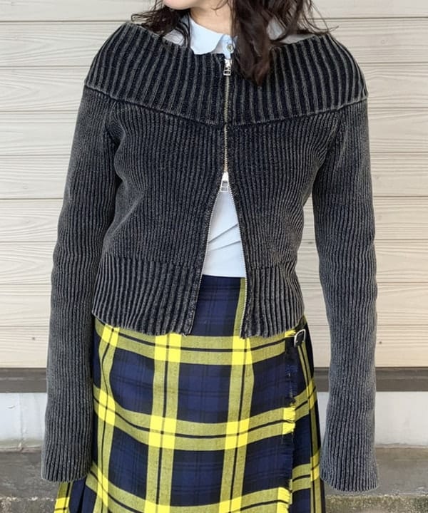 晶さんの「BEAMS WOMEN｜モールフェード ジップ カーディガン」を使ったコーディネート