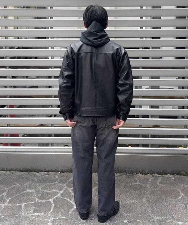 しゅうとさんの「BEAMS WOMEN｜ワイドフィット レザー ジップブルゾン」を使ったコーディネート