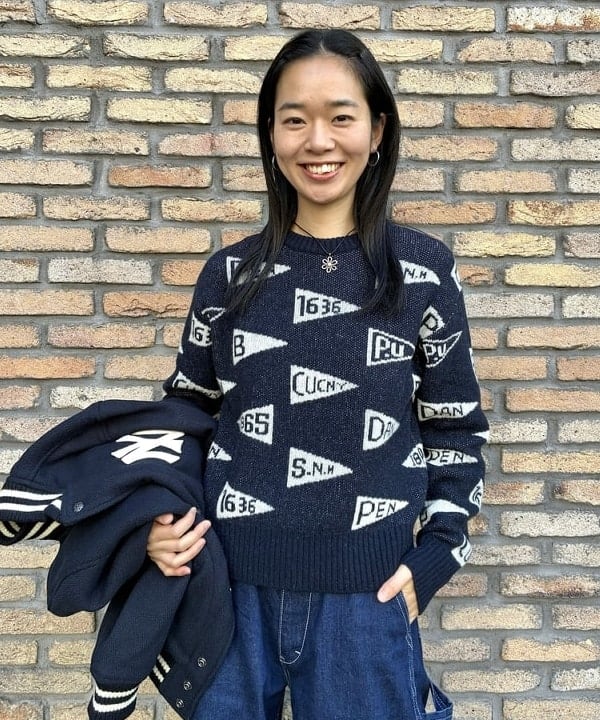 津藤 理佐子さんの「BEAMS WOMEN｜ペナント ニット プルオーバー」を使ったコーディネート