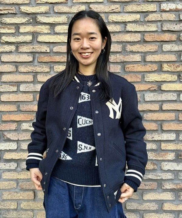 津藤 理佐子さんの「BEAMS WOMEN｜ペナント ニット プルオーバー」を使ったコーディネート