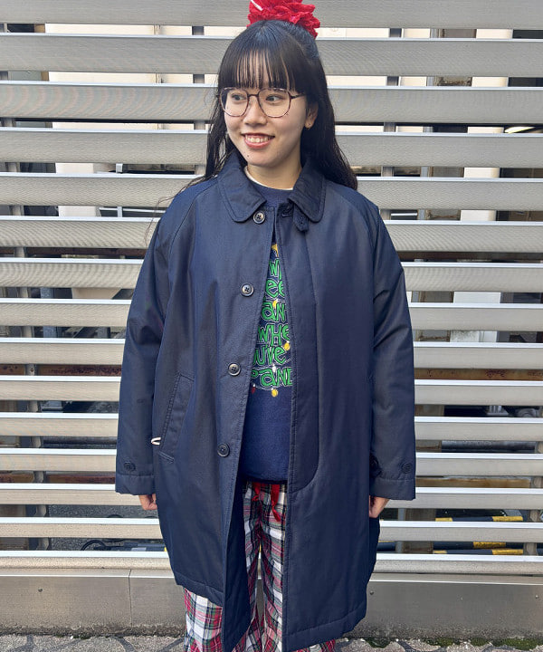 チナツさんの「BEAMS WOMEN｜コットン ポリエステル シャンブレー ステンカラー コート」を使ったコーディネート