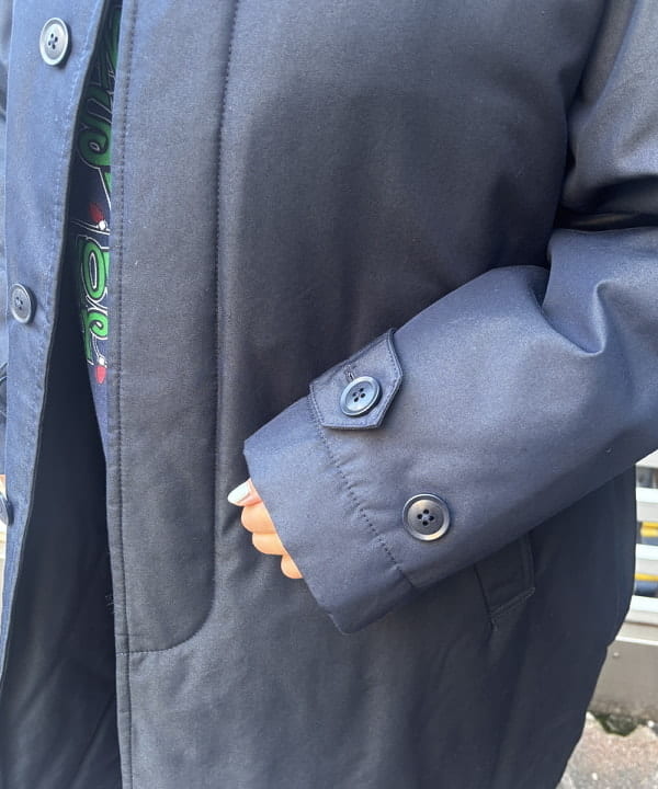 チナツさんの「BEAMS WOMEN｜コットン ポリエステル シャンブレー ステンカラー コート」を使ったコーディネート