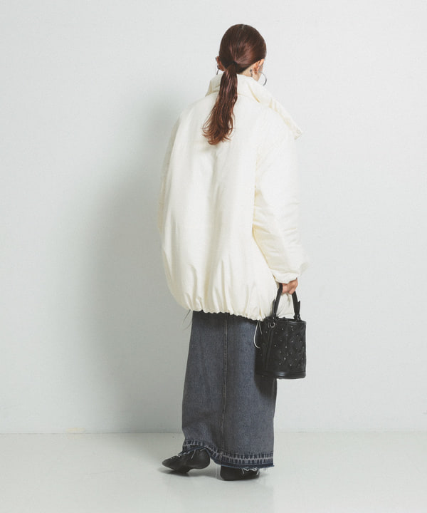 りかちょび/岸本梨佳さんの「BEAMS WOMEN｜デニム サイド スタッズ スカート」を使ったコーディネート