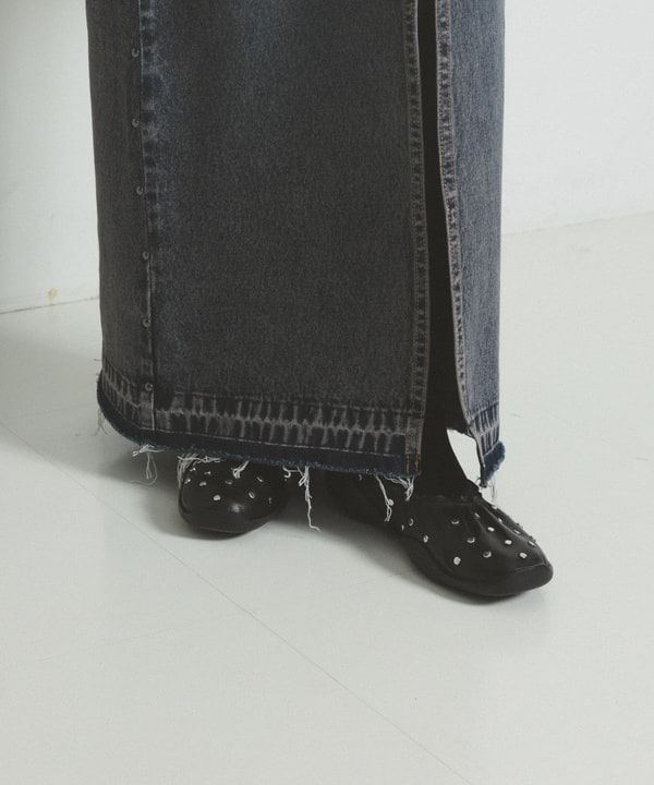 りかちょび/岸本梨佳さんの「BEAMS WOMEN｜デニム サイド スタッズ スカート」を使ったコーディネート