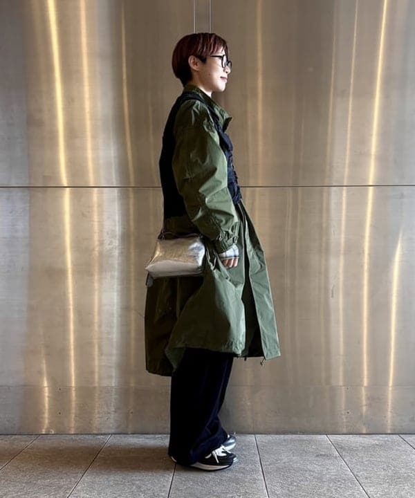 みりさんの「ベロア ワイド スウェット パンツ」を使ったコーディネート