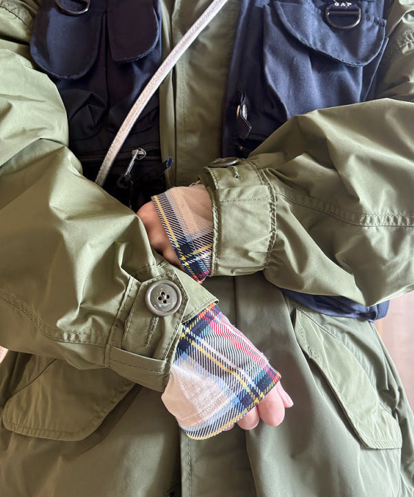 みりさんの「ベロア ワイド スウェット パンツ」を使ったコーディネート