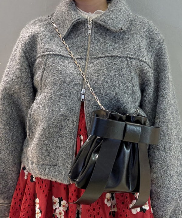 オカベ　アヤカさんの「BEAMS WOMEN｜ループ シャギー ジップ ブルゾン」を使ったコーディネート