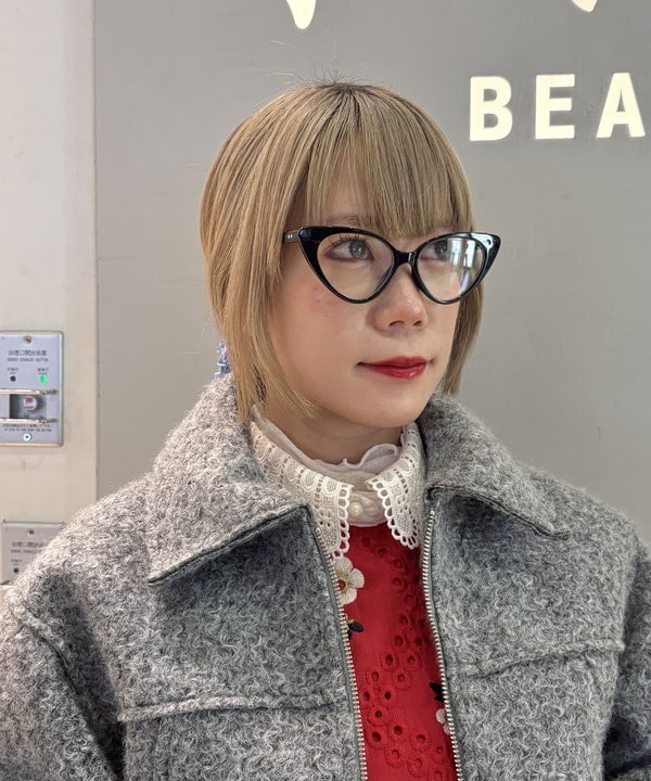 オカベ　アヤカさんの「BEAMS WOMEN｜ループ シャギー ジップ ブルゾン」を使ったコーディネート