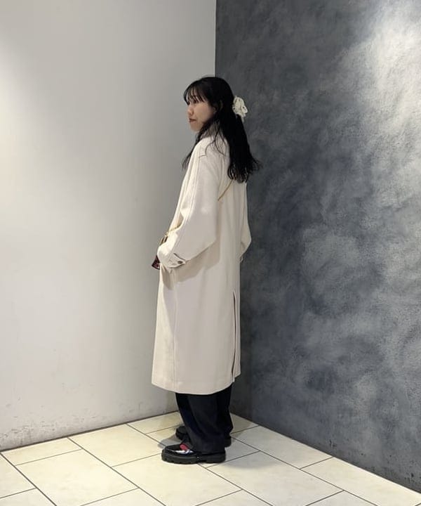 SAEさんの「BEAMS WOMEN｜スタンドカラー ダブル コート」を使ったコーディネート