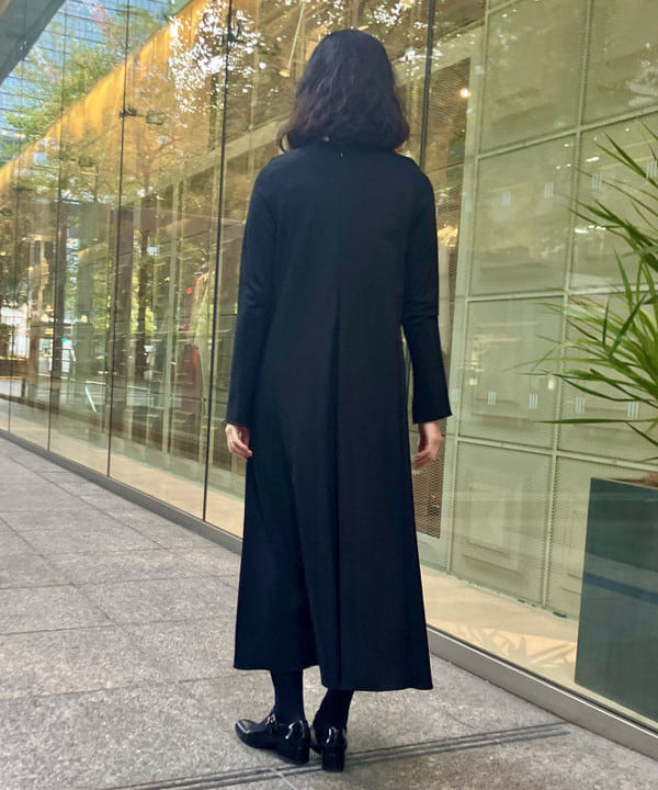 松元 晴佳さんの「BEAMS WOMEN｜スタンドネック 中綿ブルゾン コート .M」を使ったコーディネート