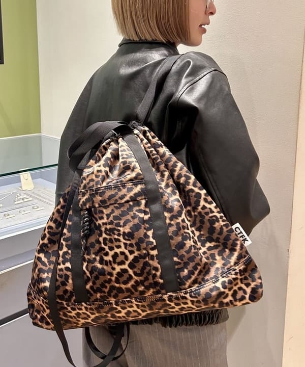 ナカノ アイさんの「BEAMS WOMEN｜フェイクレザー フライト ジャケット」を使ったコーディネート